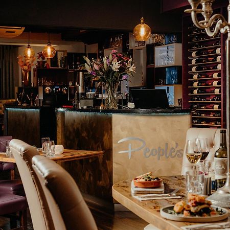 The Farnham Arms Hotel 캐번 외부 사진